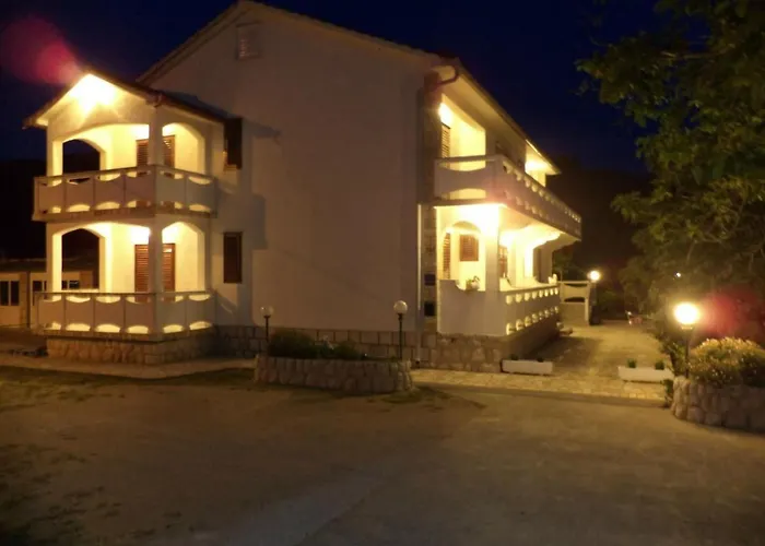 In Kampor Mit Gemauertem Grill By Interhome *