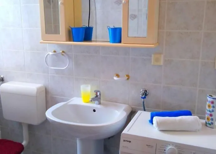 In Mit Gemauertem Grill By Interhome Апартаменты *